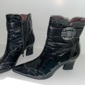 Size 41 France Mode boots. Rarely worn. Made in France.